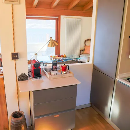 Grabbia 12 By Design Apartment